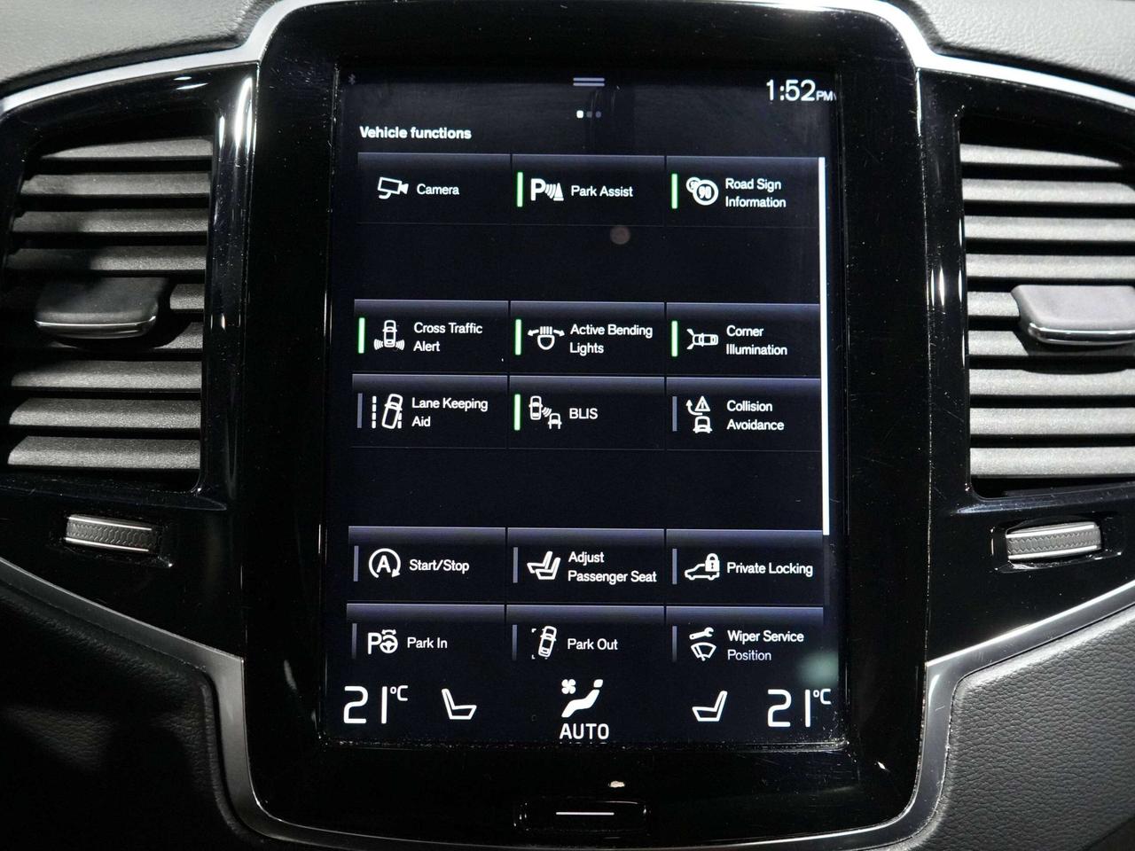 2019 Volvo XC90 R-Design|NO ACCIDENT|7SEATS|PANO|AUTO PARK Photo