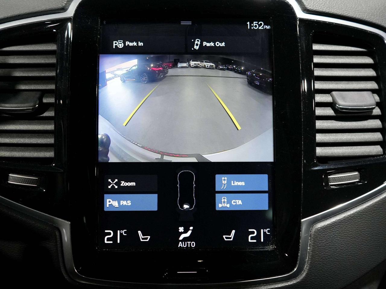 2019 Volvo XC90 R-Design|NO ACCIDENT|7SEATS|PANO|AUTO PARK Photo
