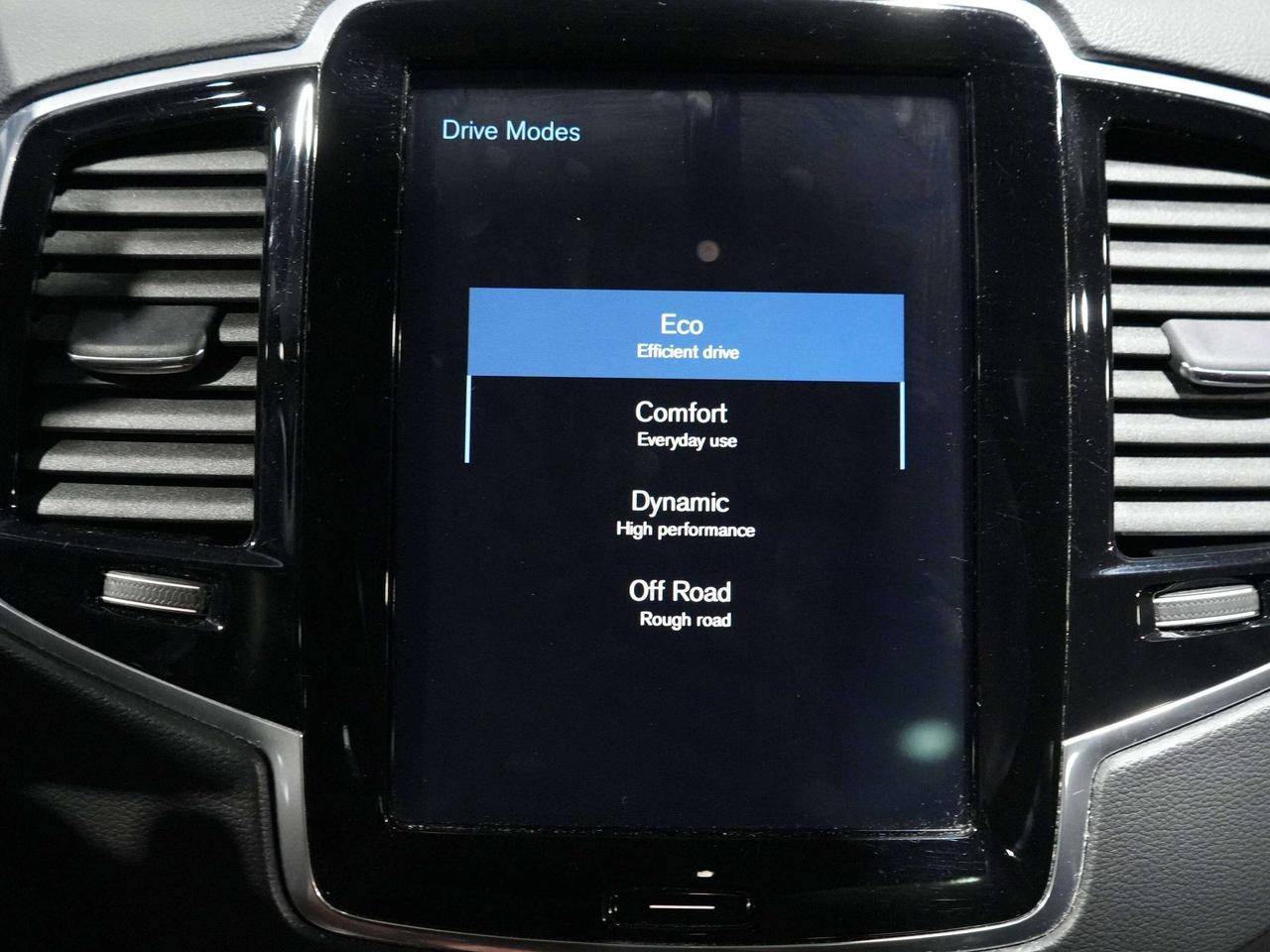 2019 Volvo XC90 R-Design|NO ACCIDENT|7SEATS|PANO|AUTO PARK Photo