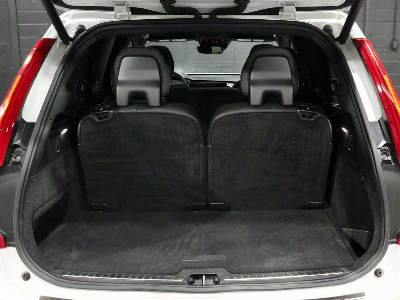 2019 Volvo XC90 R-Design|NO ACCIDENT|7SEATS|PANO|AUTO PARK Photo