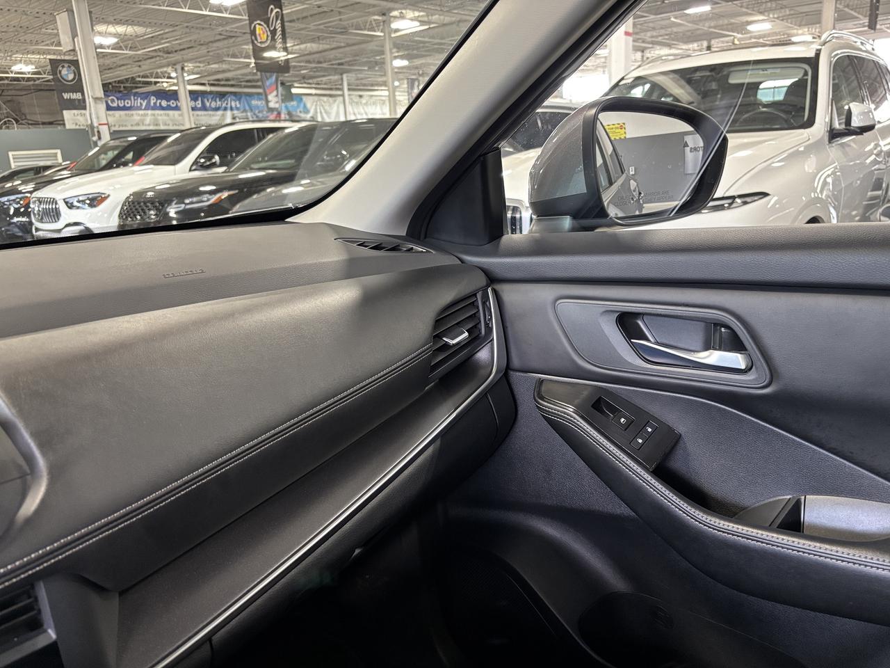 2024 Nissan Rogue SV AWD|MOONROOF|ALLOYS|BACKCAM|HEATEDSEATS|+++ Photo