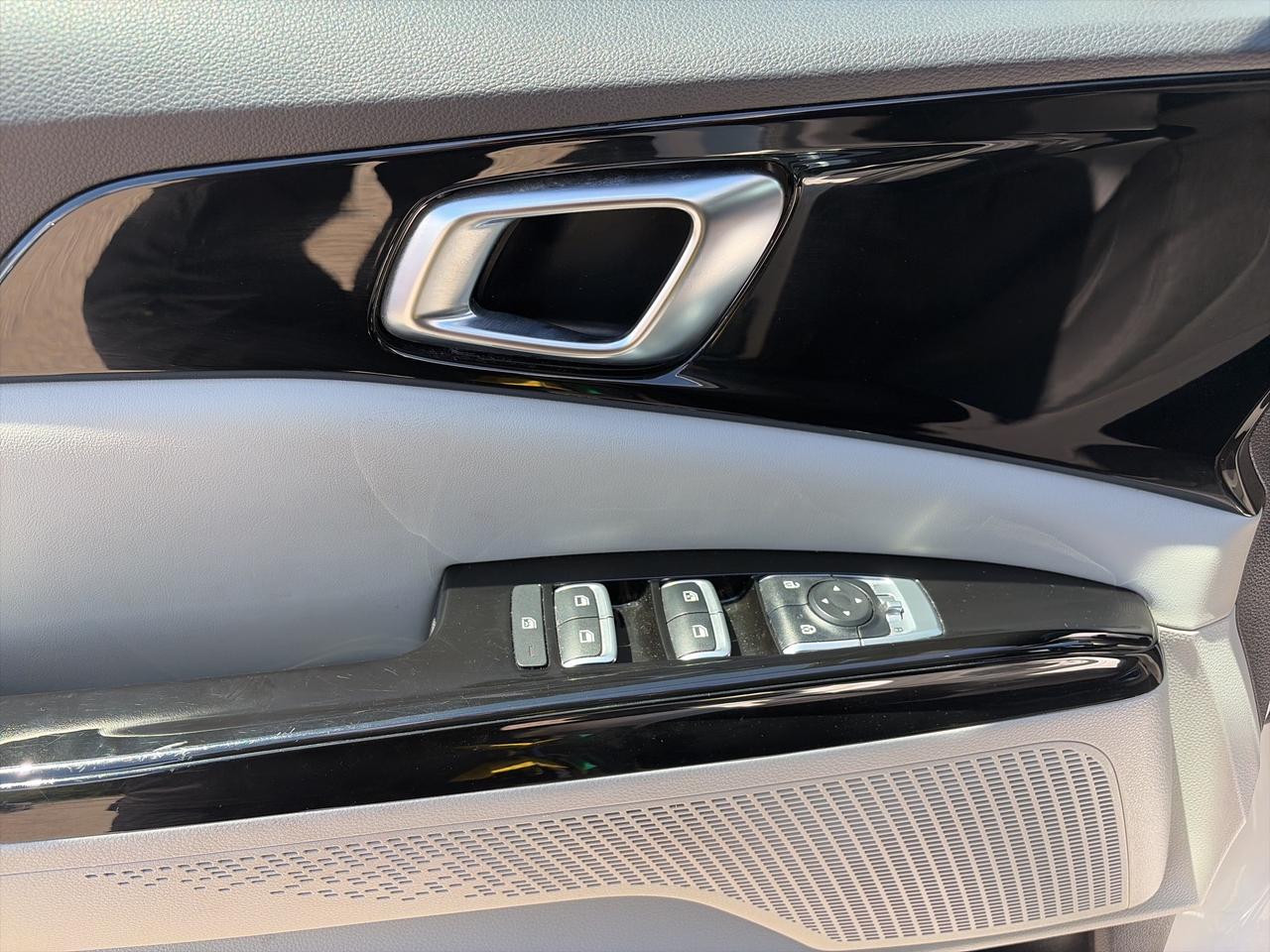 2024 Kia Carnival LX, CLEAN CARFAX, POWER SLIDING DOORS, 8 PASSENGER - Photo #14