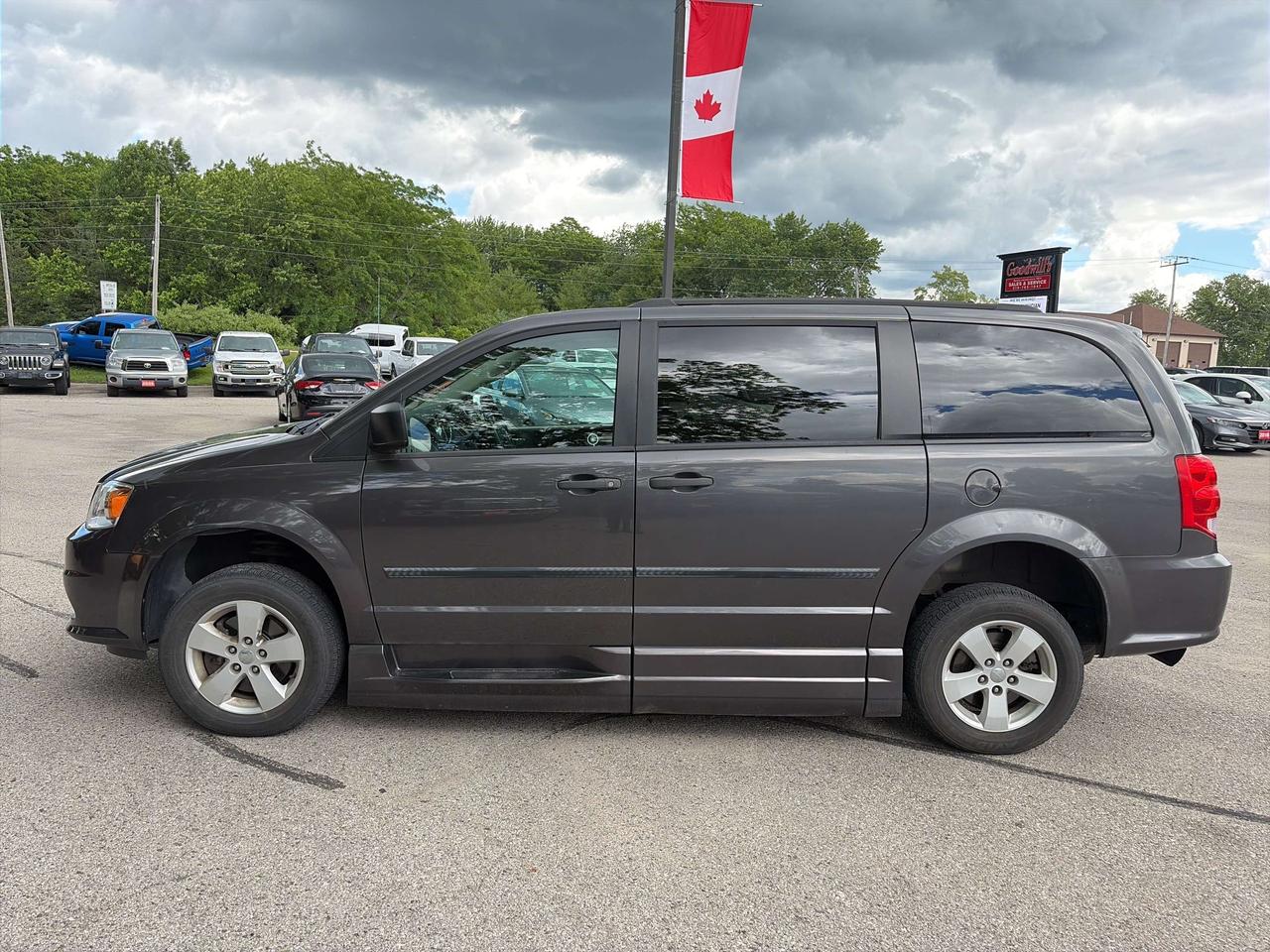 2016 Dodge Grand Caravan CVP, WHEEL CHAIR VAN, SIDE LOAD, DRIVER ACCESSIBLE Photo