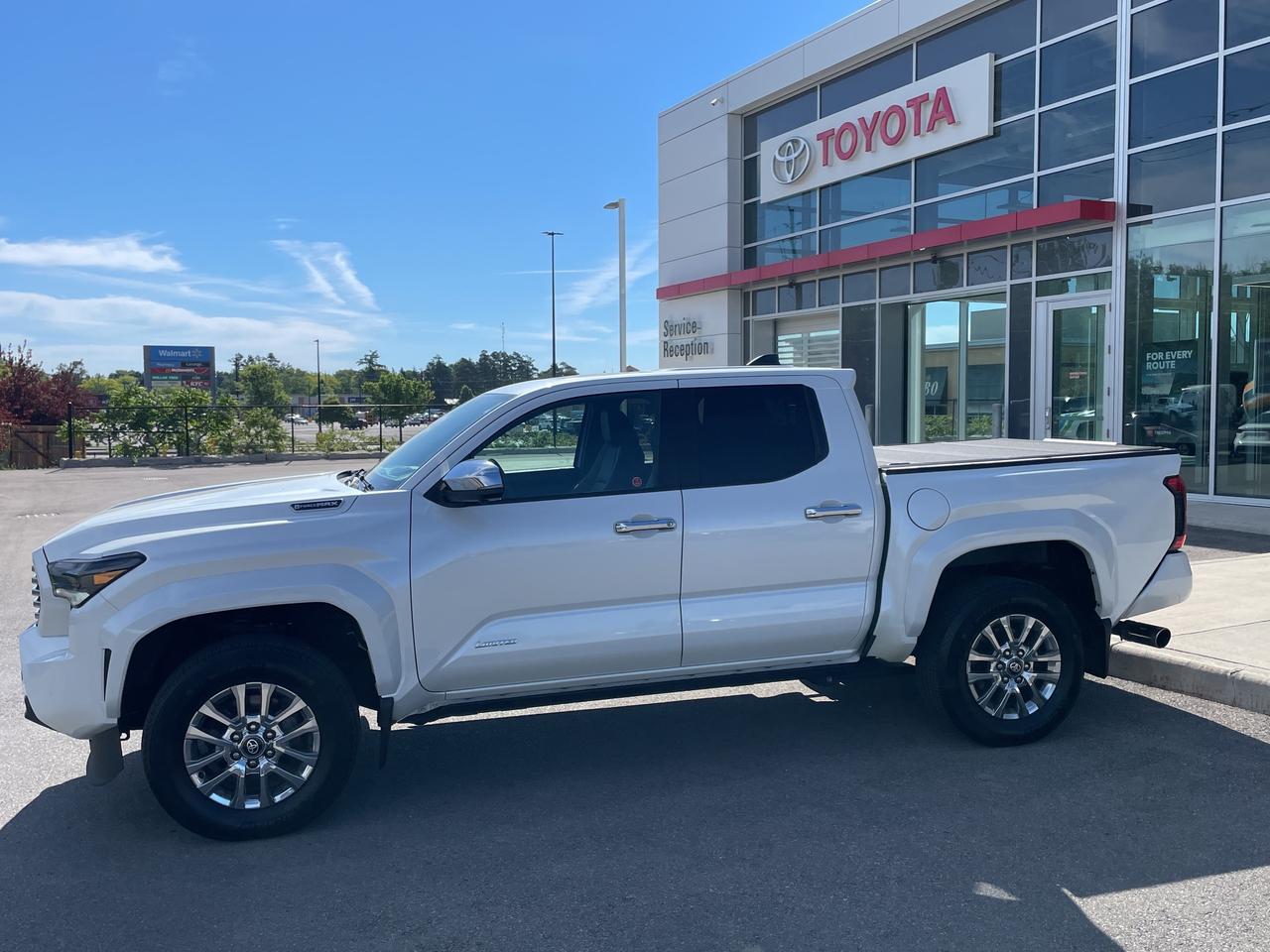 2024 Toyota Tacoma Hybrid Limited Photo