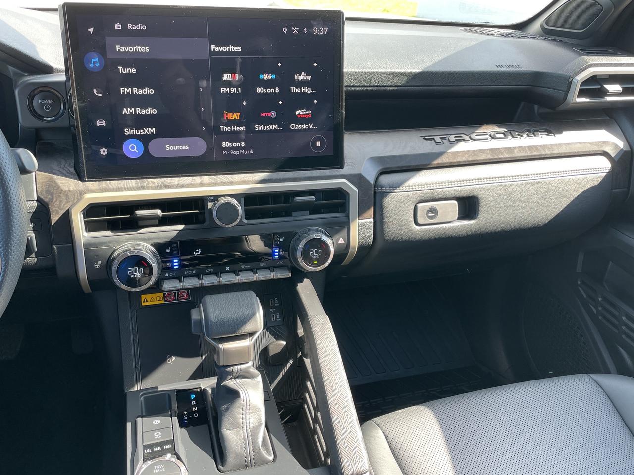 2024 Toyota Tacoma Hybrid Limited Photo