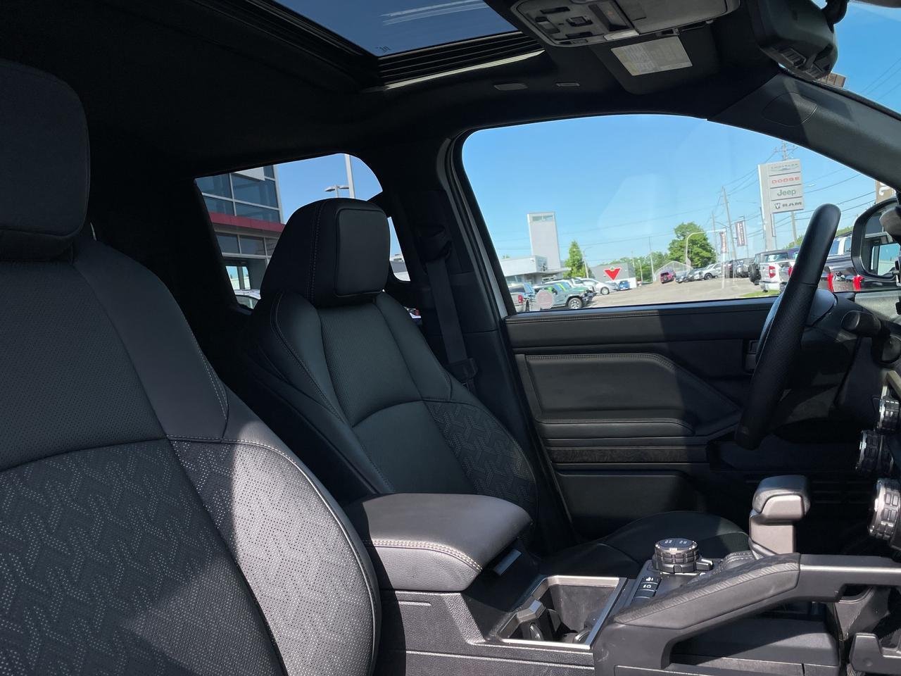 2024 Toyota Tacoma Hybrid Limited Photo