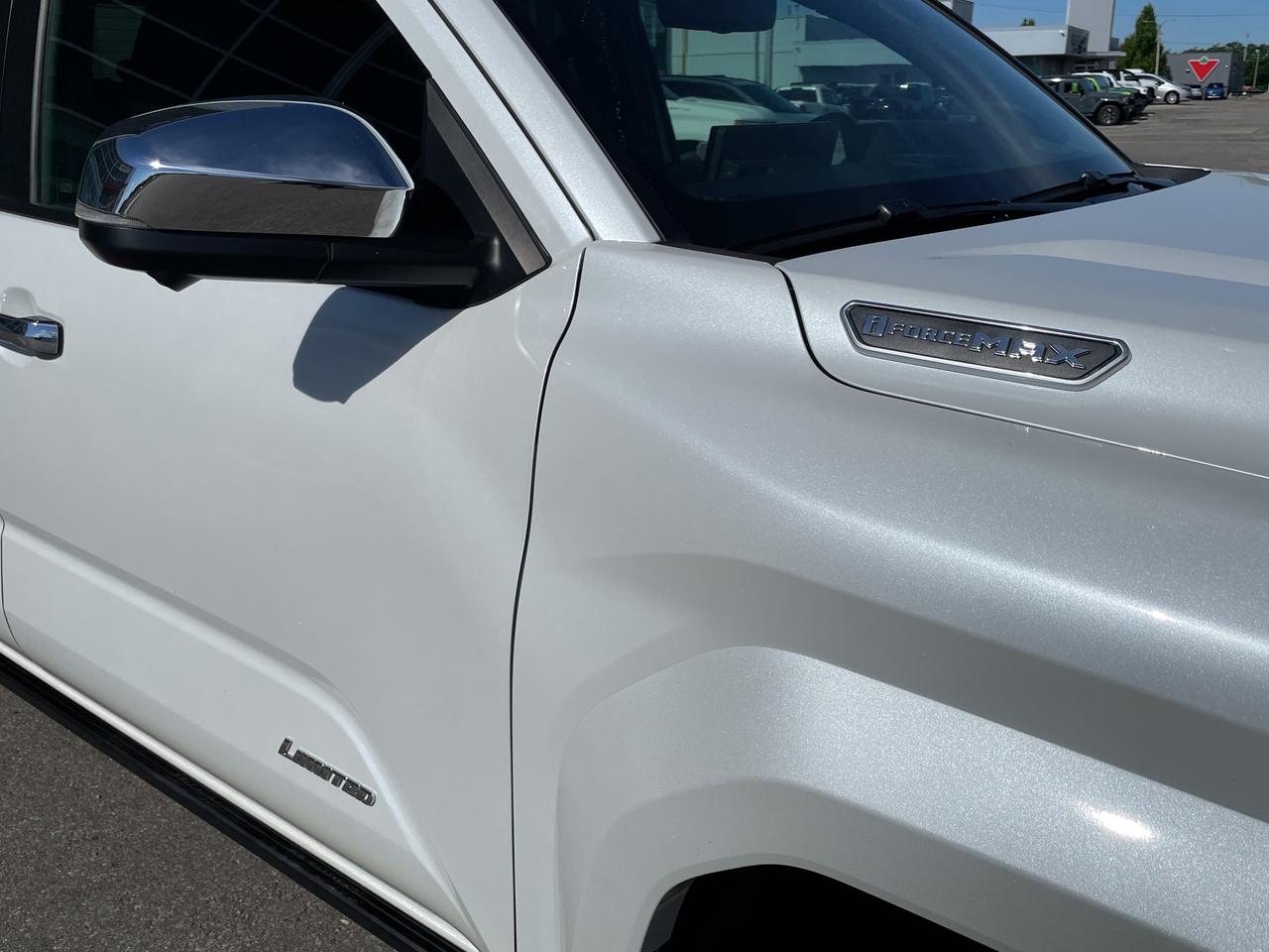 2024 Toyota Tacoma Hybrid Limited Photo