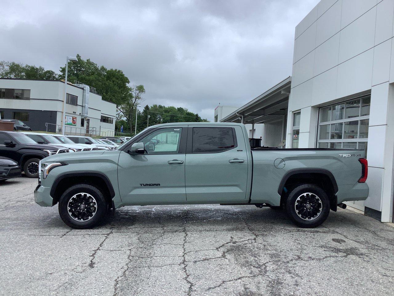 2025 Toyota Tundra SR5 Photo4