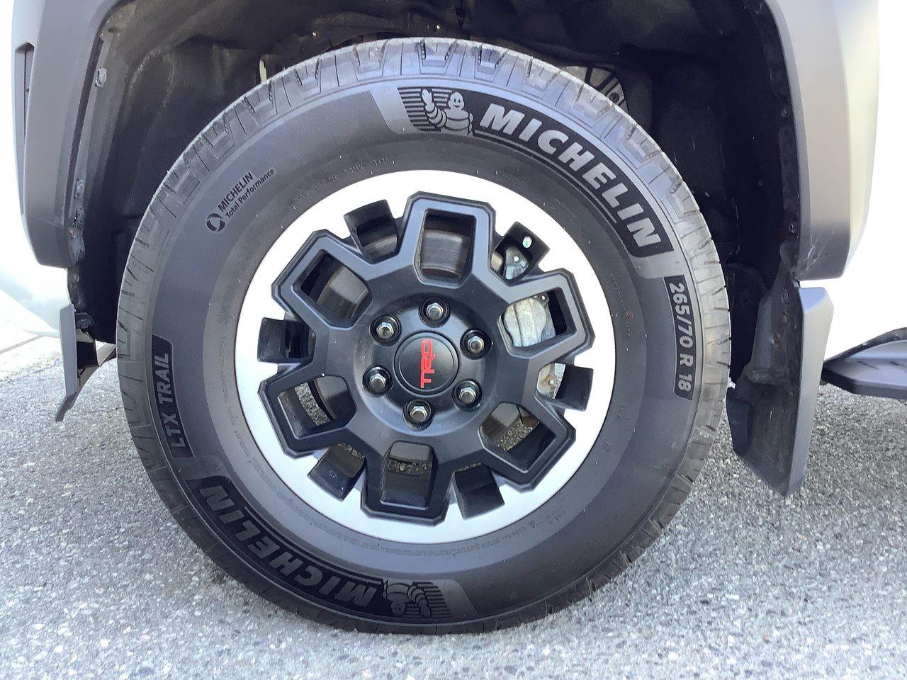 2025 Toyota 4Runner TRD OFF ROAD PR Photo