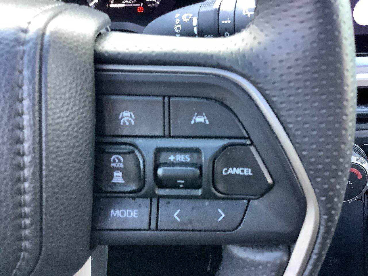 2025 Toyota 4Runner TRD OFF ROAD PR Photo