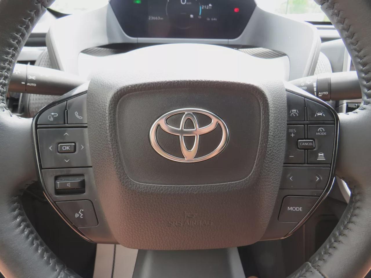 2023 Toyota bZ4X L Photo