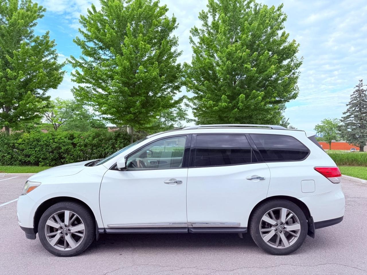 2014 Nissan Pathfinder S 4dr Front-wheel Drive CVT Photo