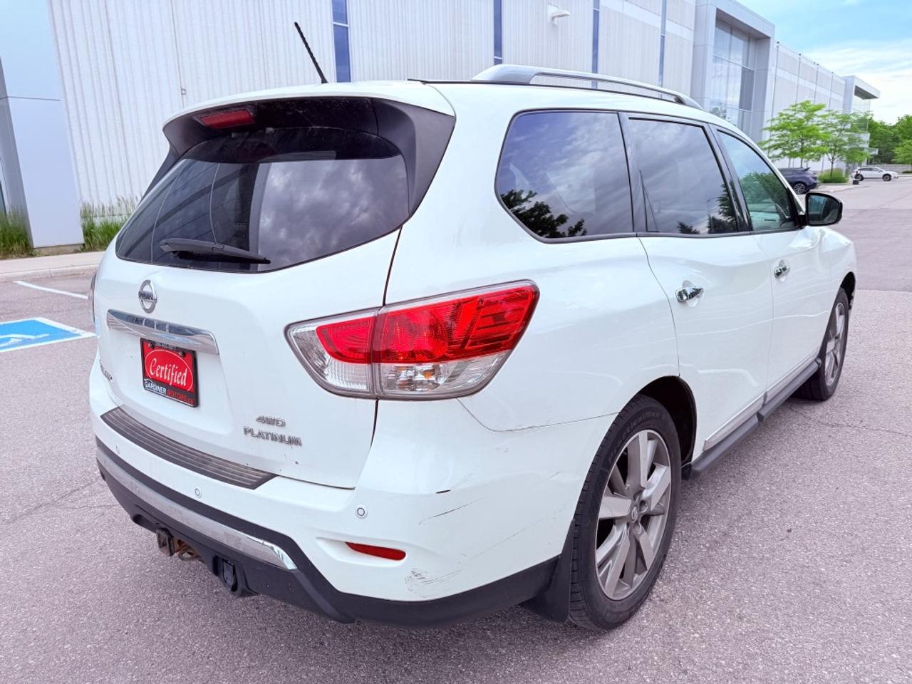 2014 Nissan Pathfinder S 4dr Front-wheel Drive CVT Photo