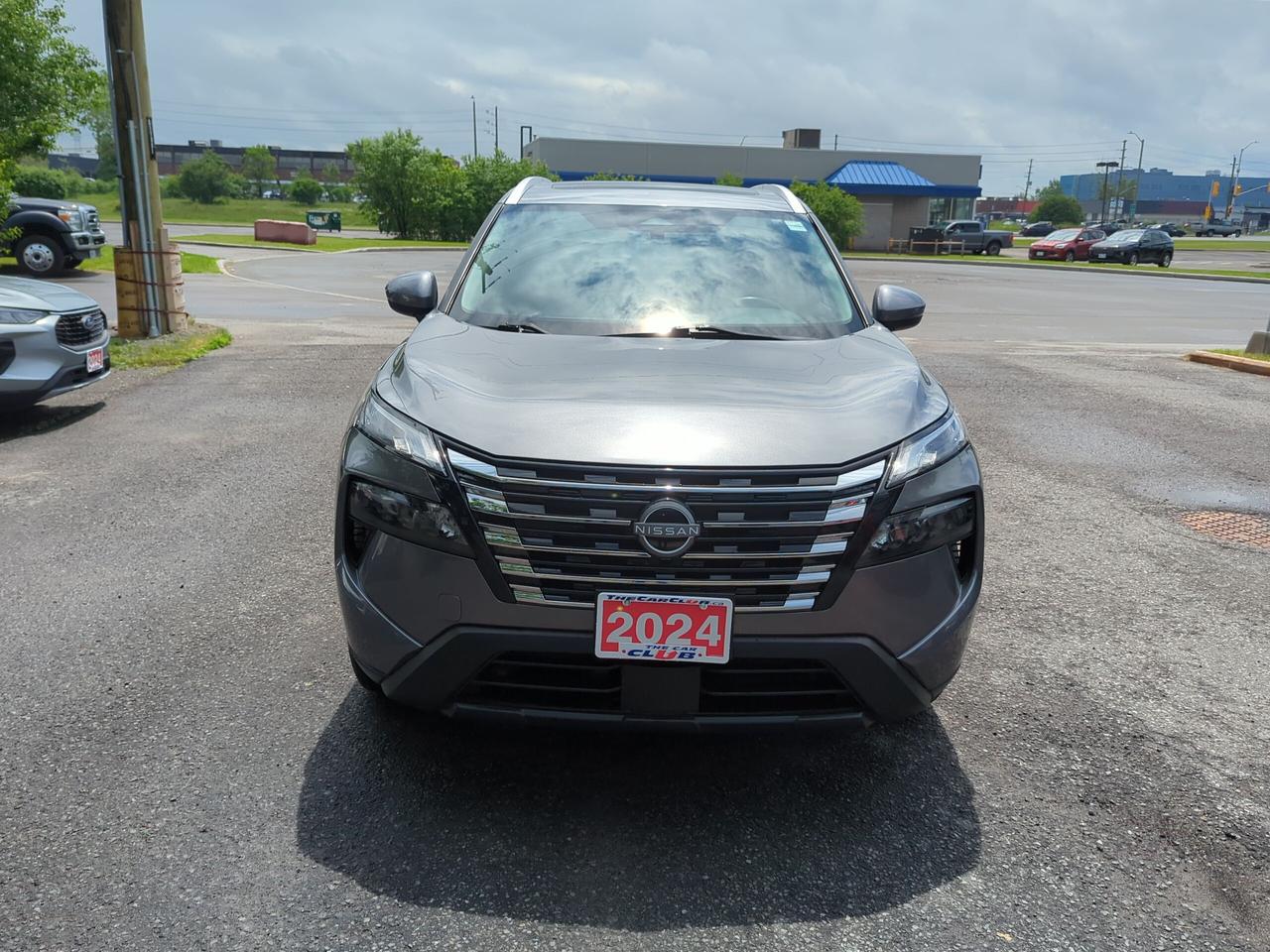 2024 Nissan Rogue SV MOONROOF