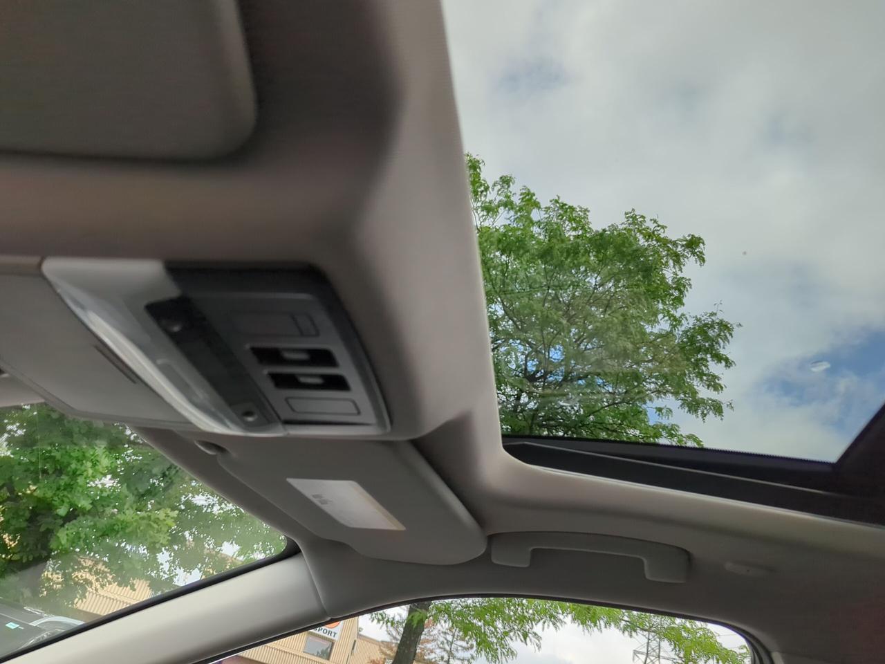 2024 Nissan Rogue SV MOONROOF Photo