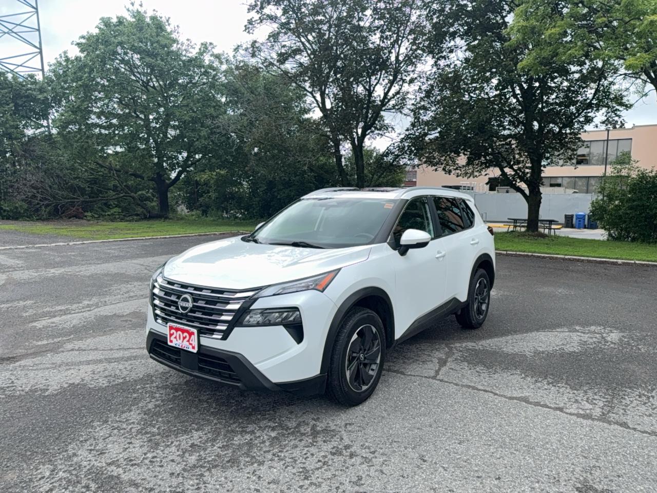 2024 Nissan Rogue SV MOONROOF