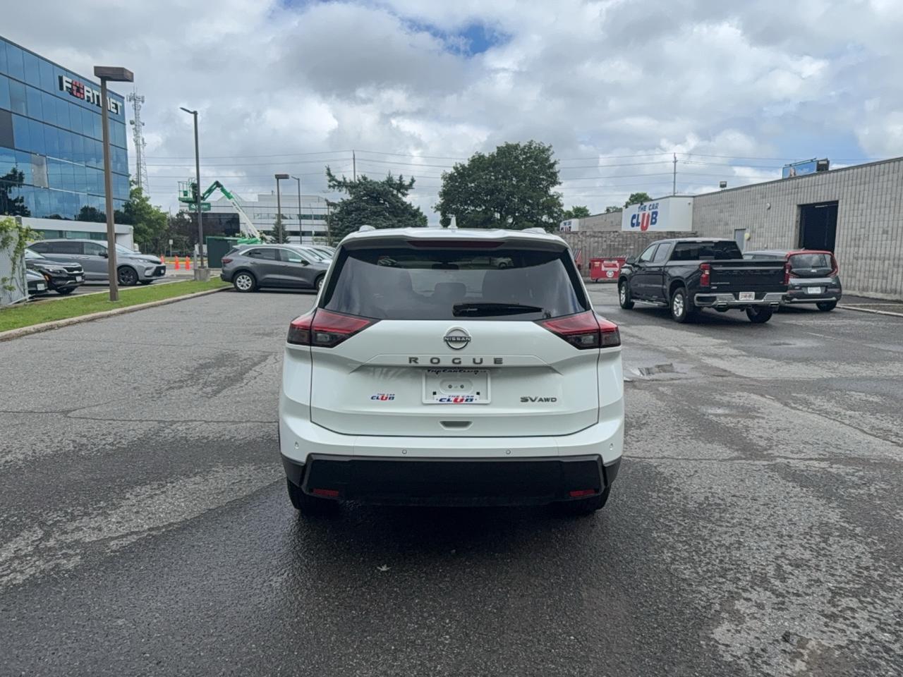 2024 Nissan Rogue SV MOONROOF