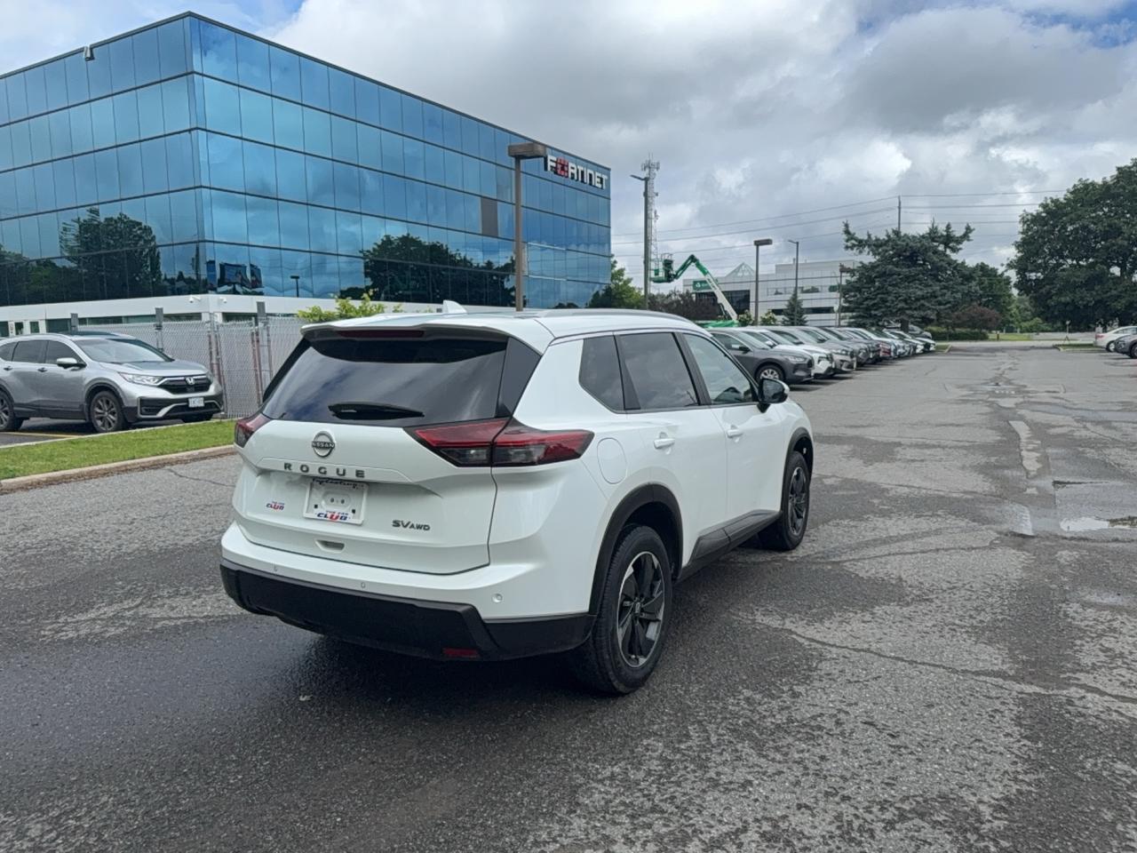 2024 Nissan Rogue SV MOONROOF