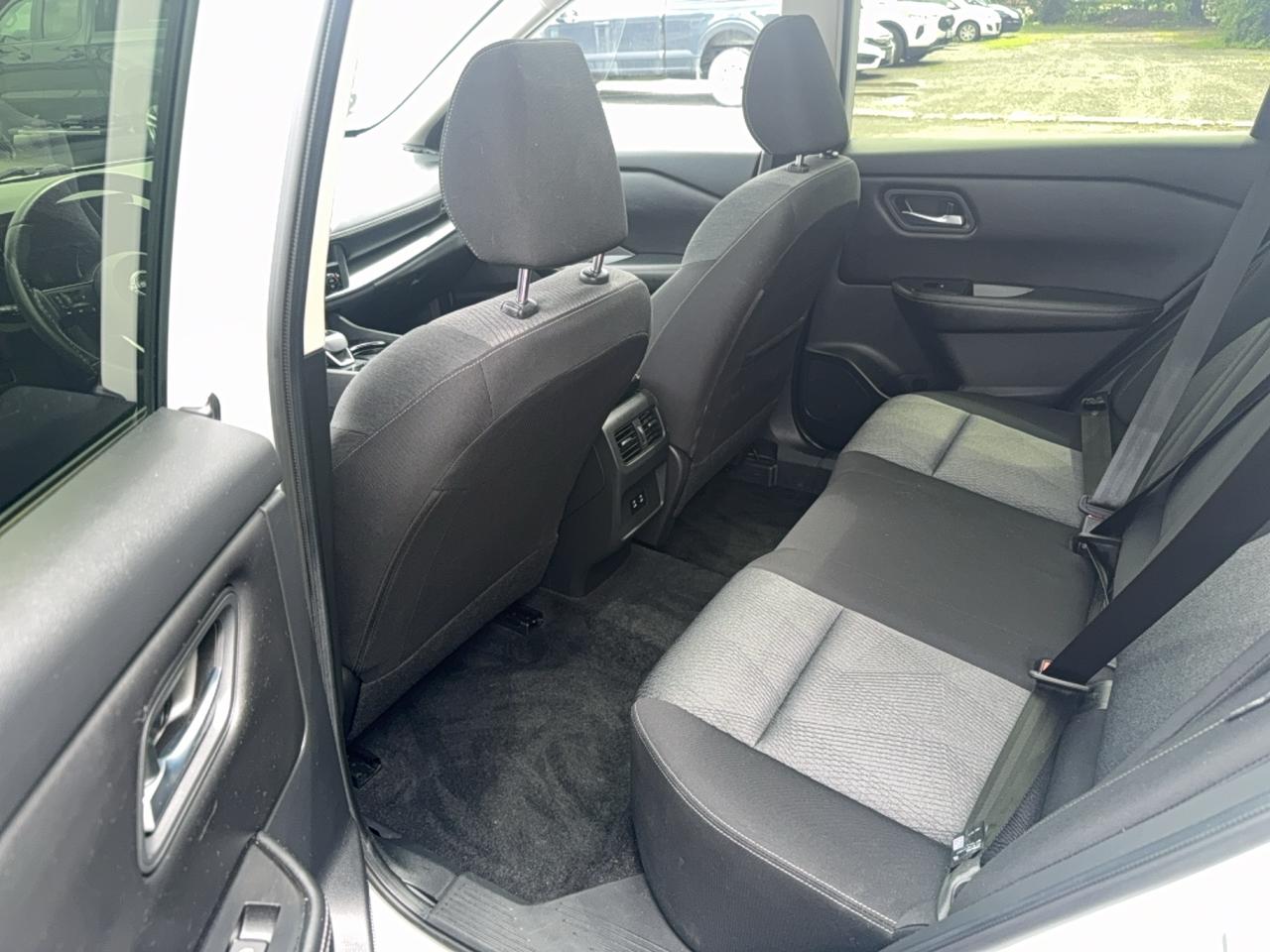 2024 Nissan Rogue SV MOONROOF