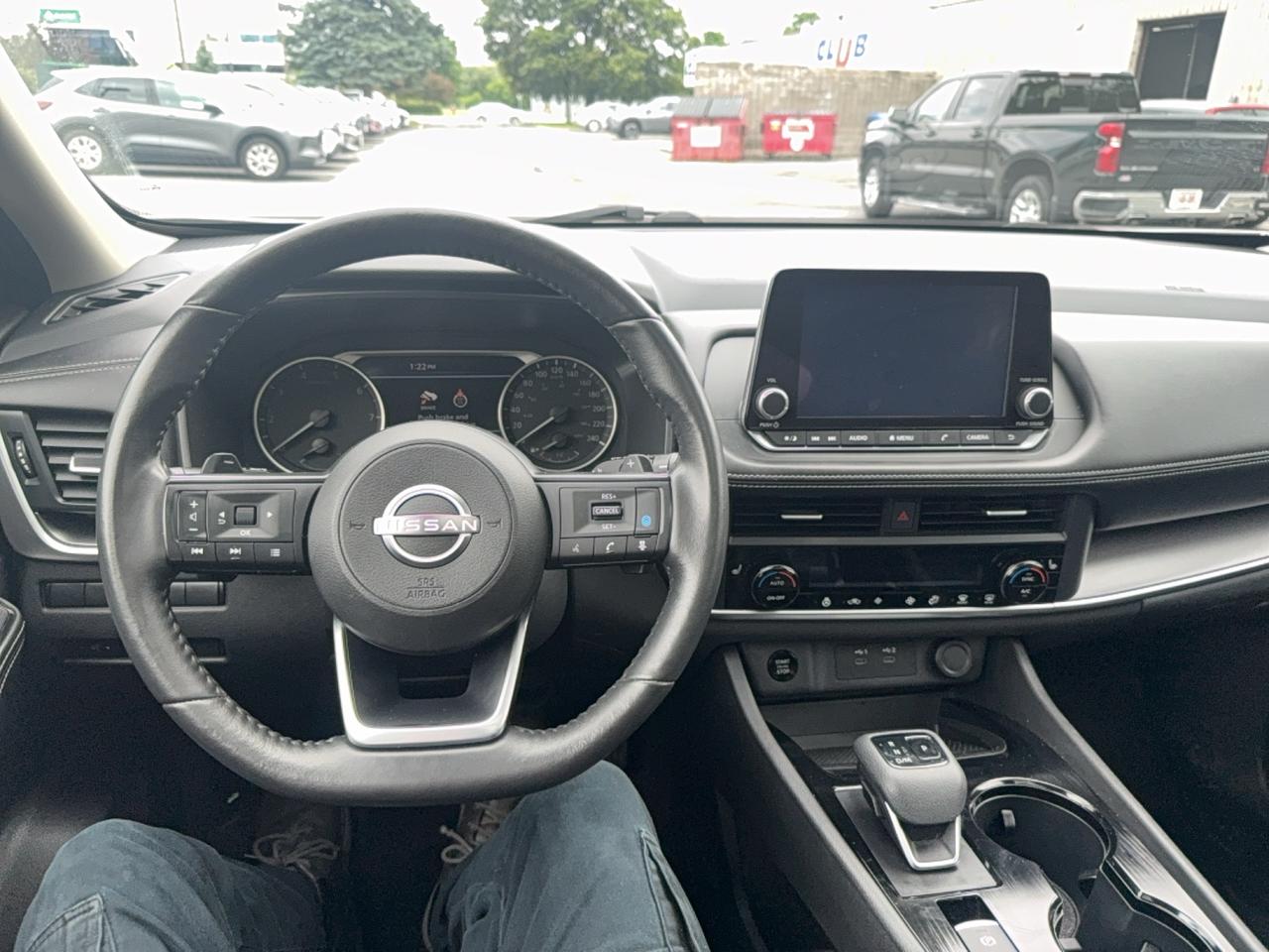 2024 Nissan Rogue SV MOONROOF
