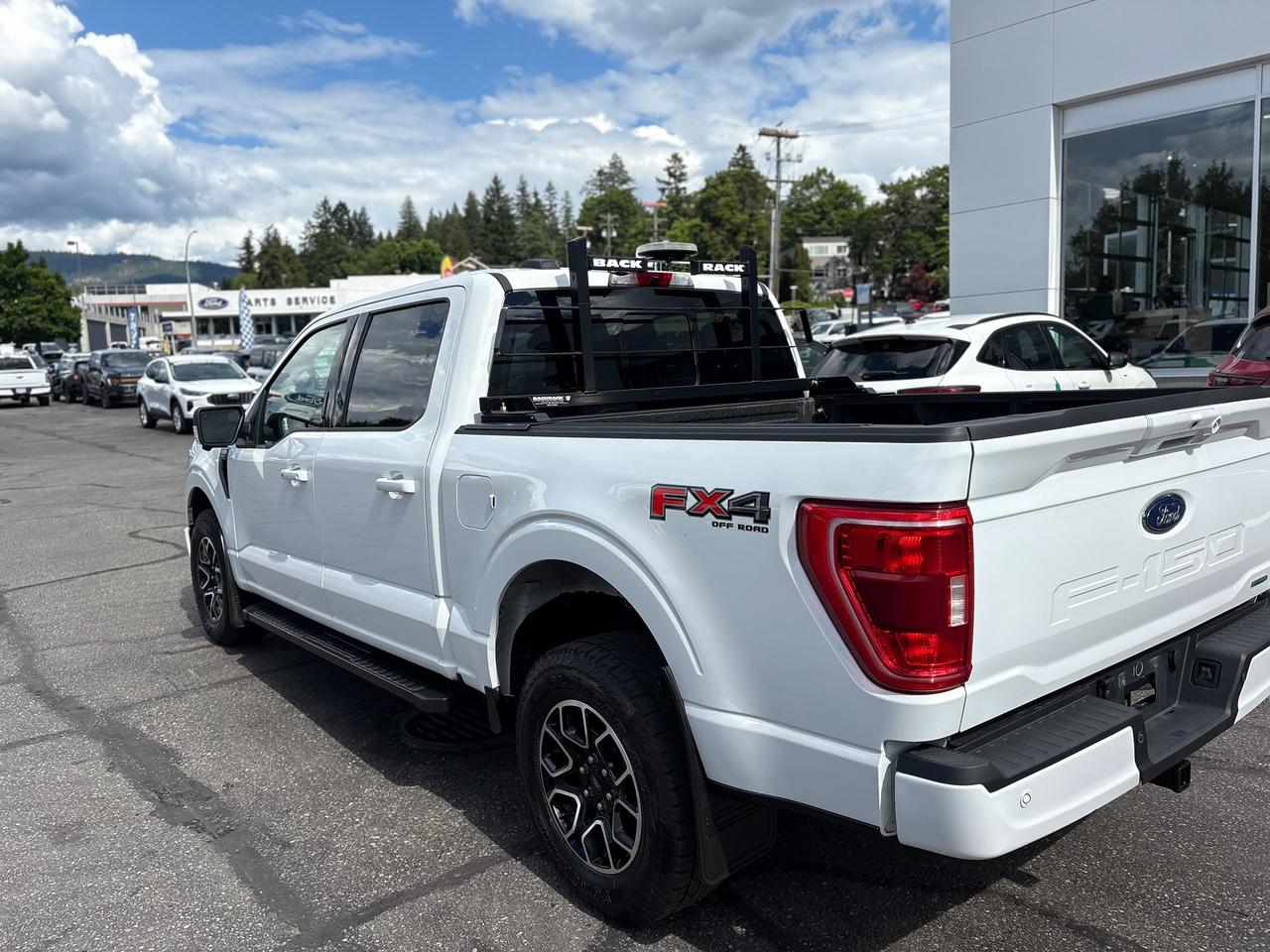 2022 Ford F-150 XLT Photo2