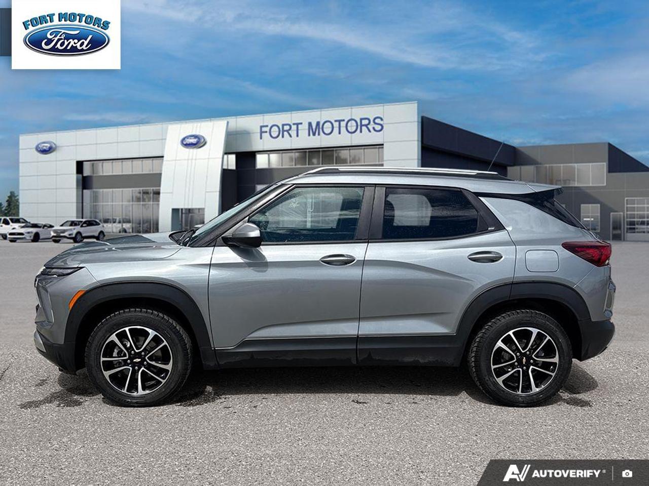 2025 Chevrolet TrailBlazer LT Photo3