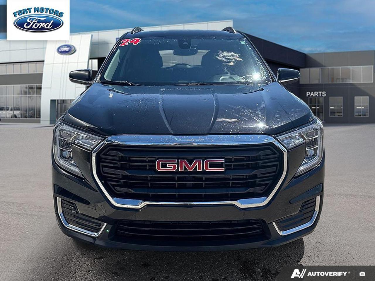 2024 GMC Terrain SLE Photo1
