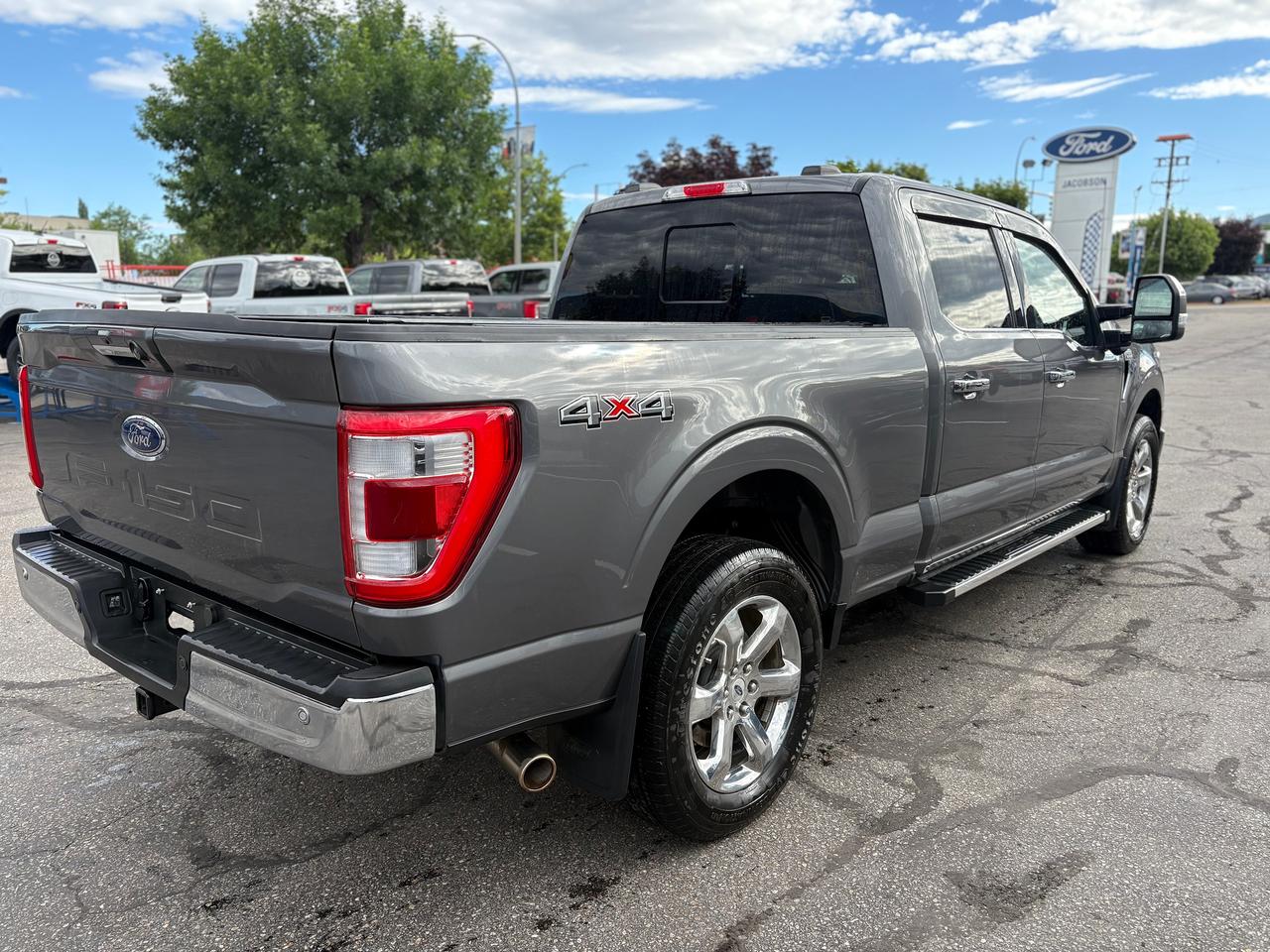 2023 Ford F-150 Lariat Photo4