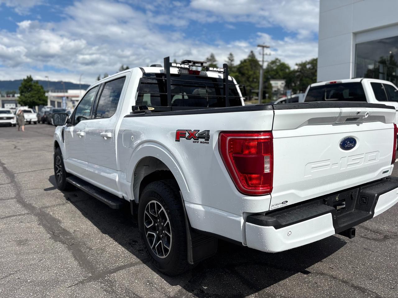 2022 Ford F-150 XLT Photo2