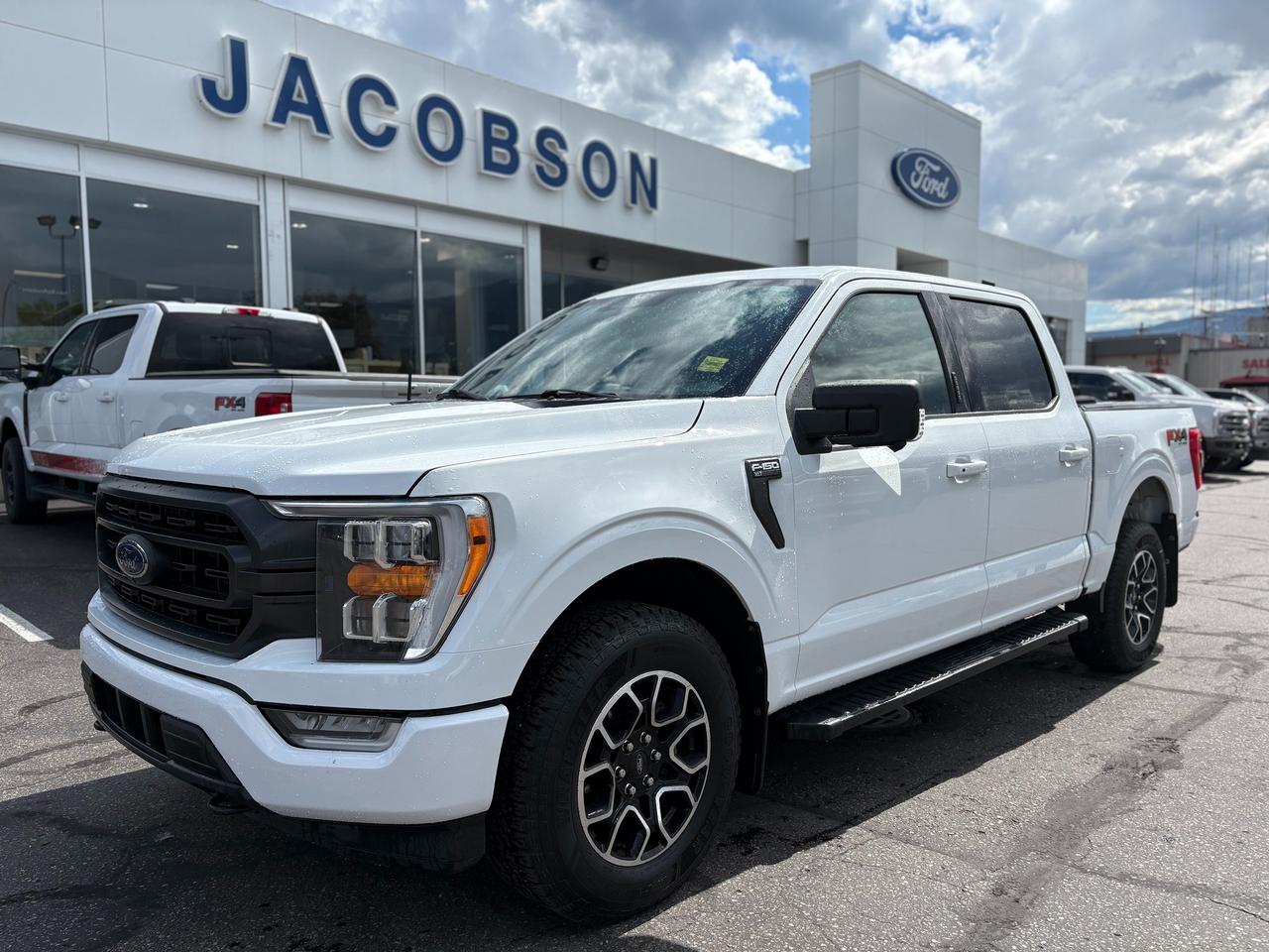 2022 Ford F-150 XLT Photo0