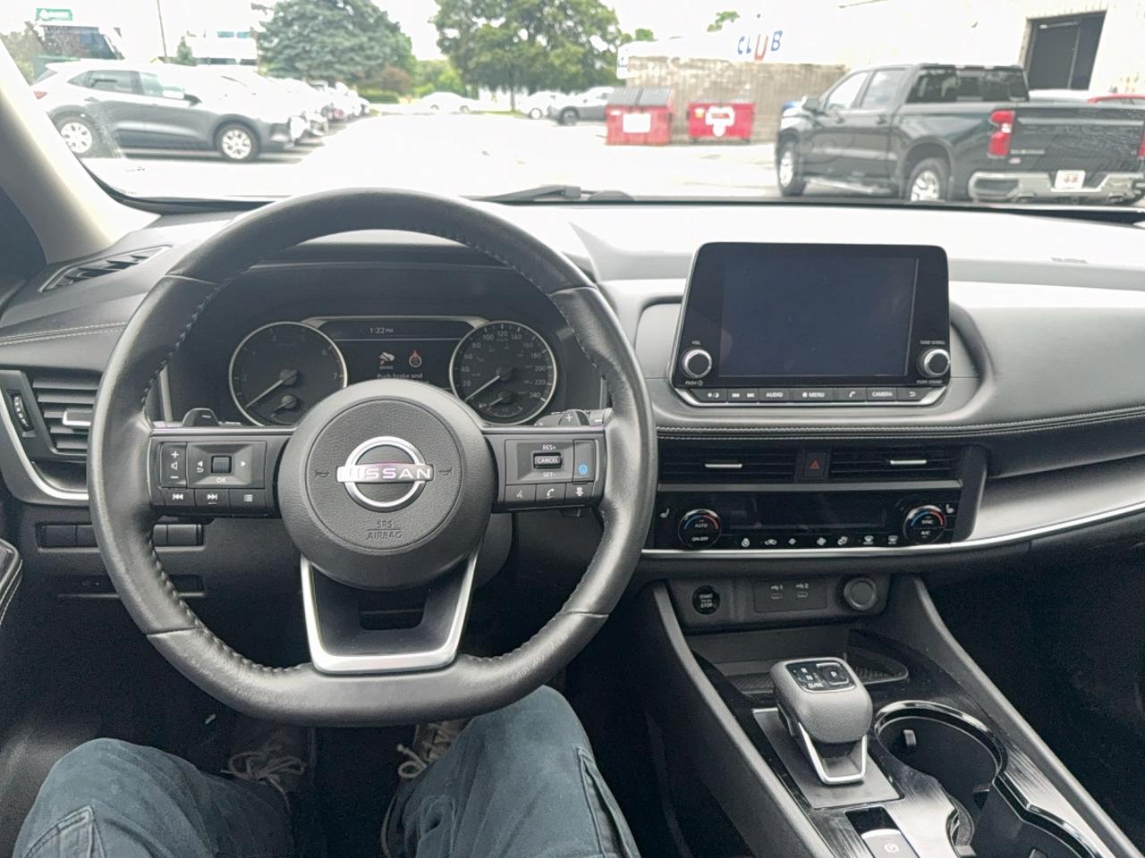 2024 Nissan Rogue SV MOONROOF