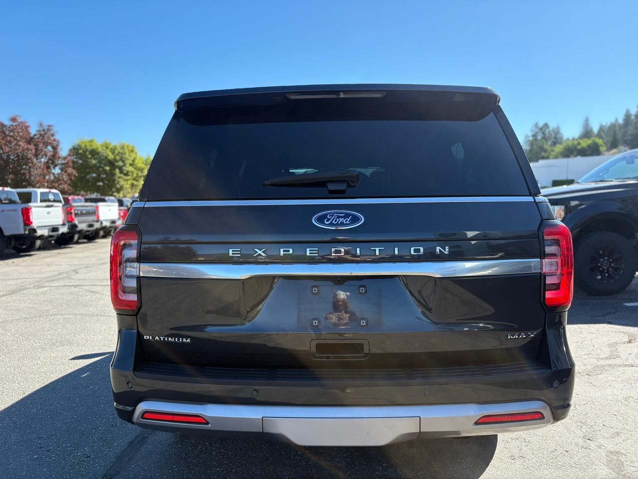 2023 Ford Expedition Platinum Max Photo3