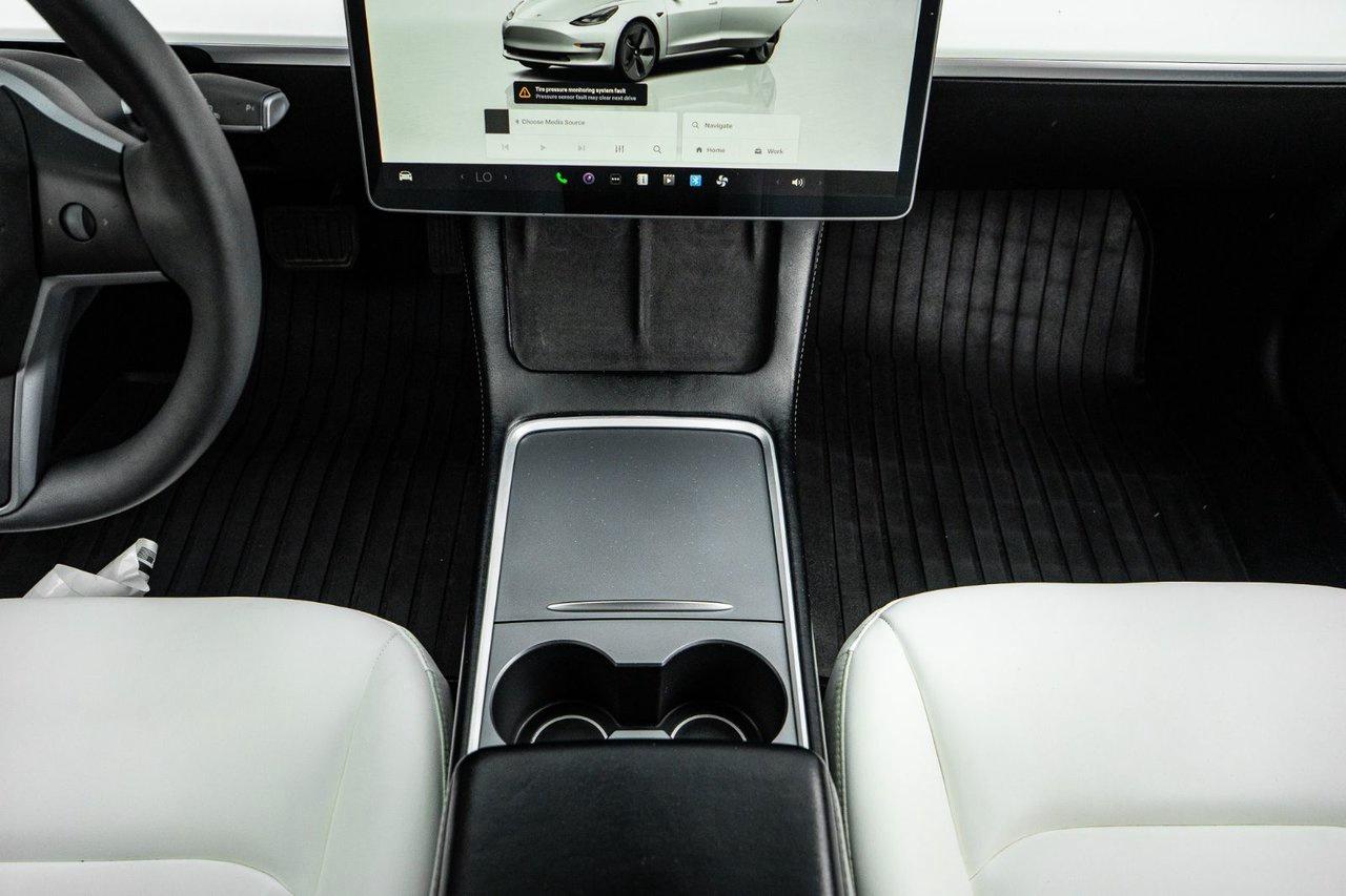2022 Tesla Model 3 Base RWD Photo