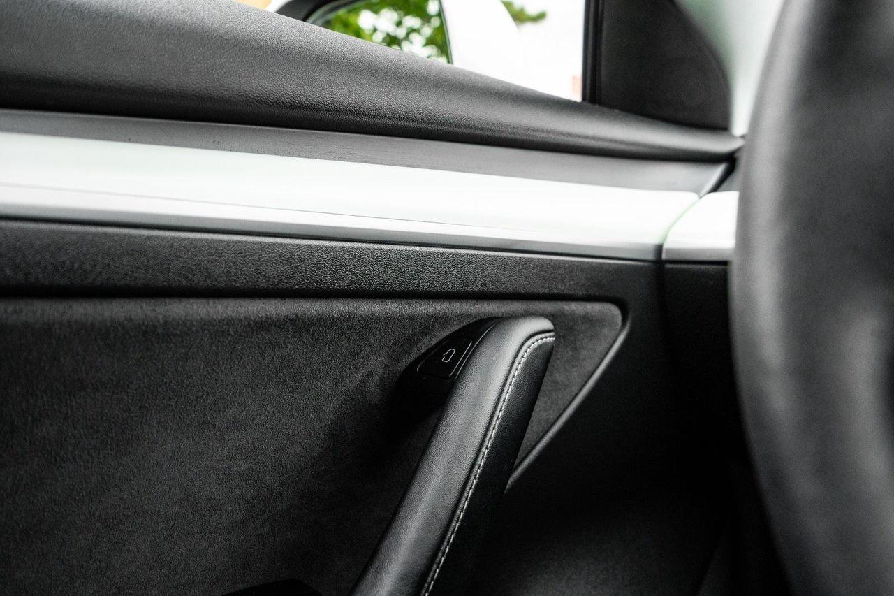 2022 Tesla Model 3 Base RWD Photo