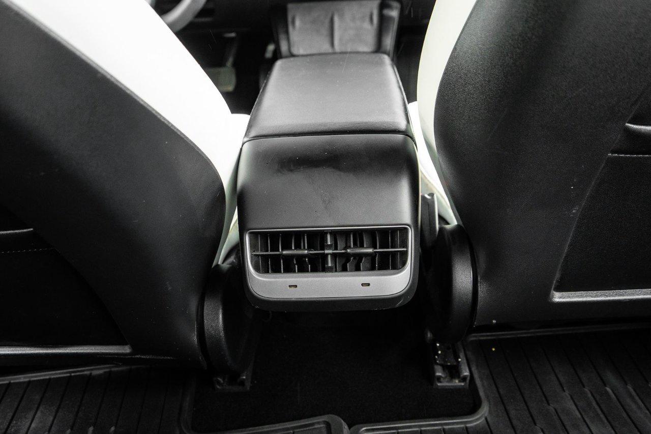 2022 Tesla Model 3 Base RWD Photo