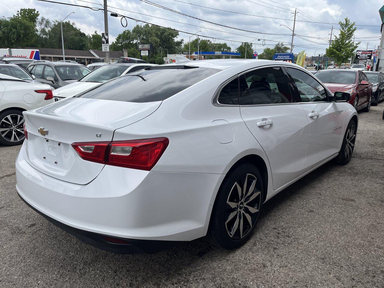 2016 Chevrolet Malibu LT Photo