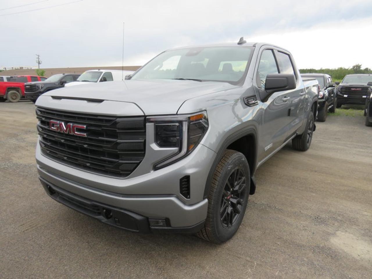4WD Crew Cab 147 Elevation, 10-Speed Automatic, Turbocharged Diesel I6 3.0L/183