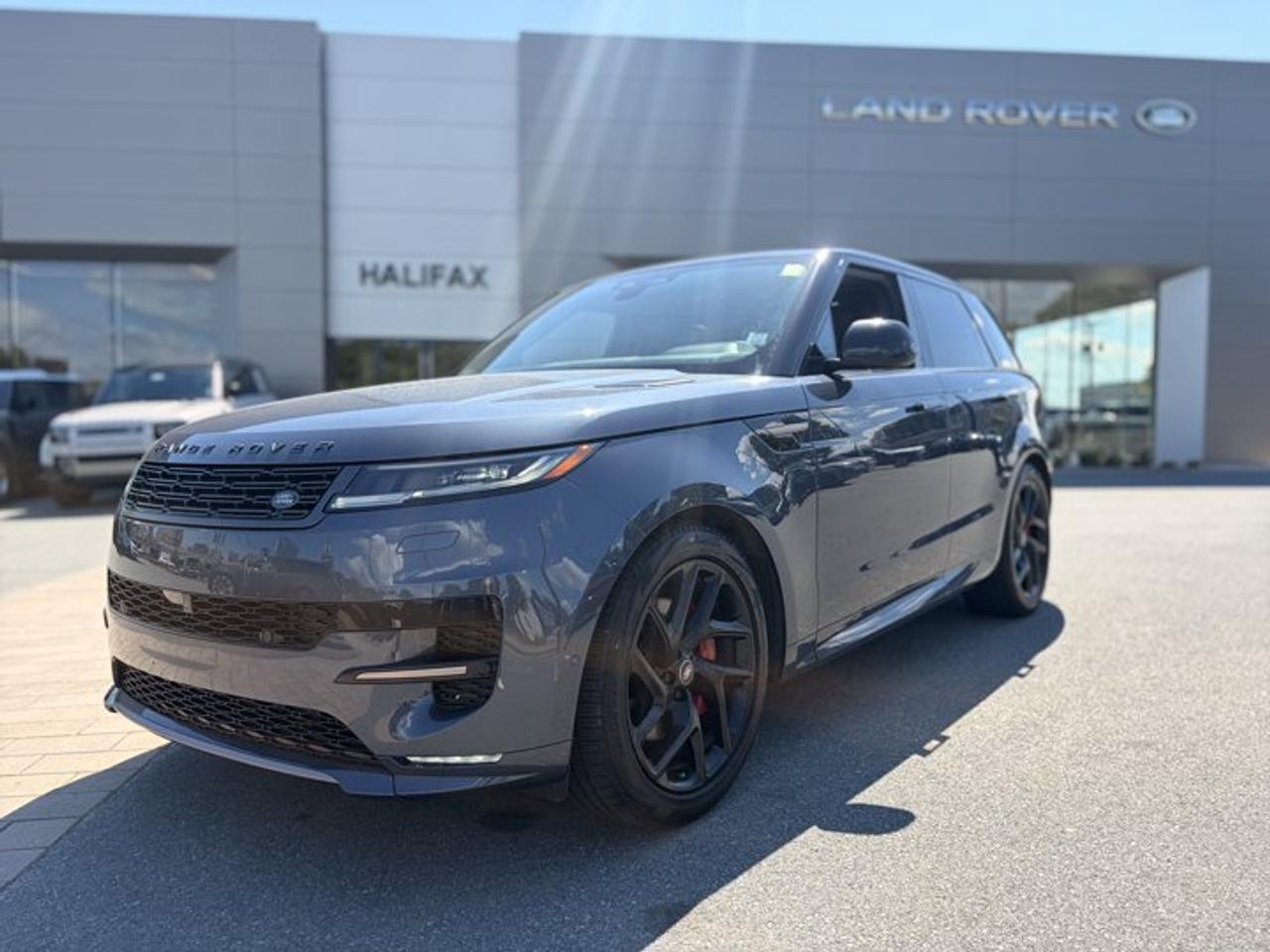 Standard SUV 4WD, P400 Dynamic SE, 8-Speed Automatic w/OD, Intercooled Turbo Gas/Electric I-6 3.0 L/183