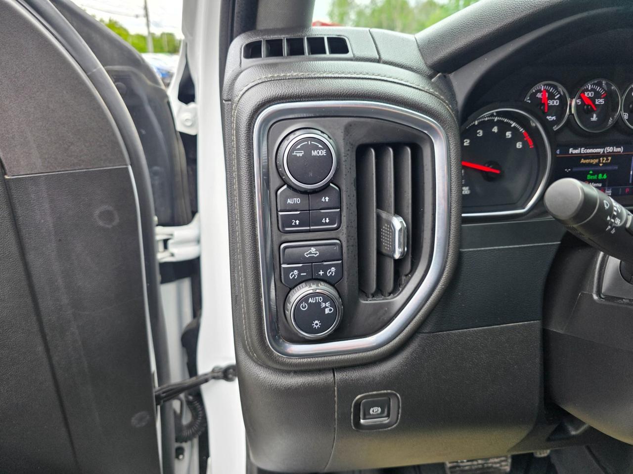 2022 Chevrolet Silverado 1500 Limited LT Photo