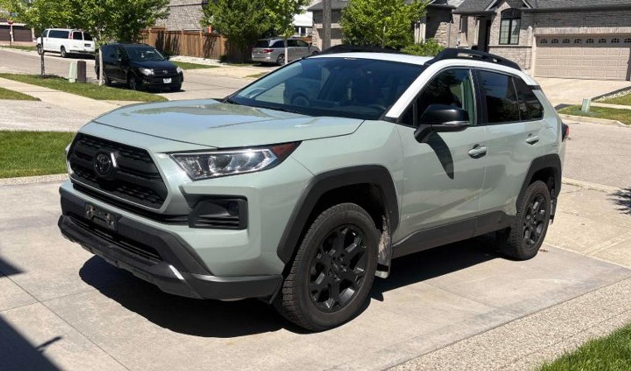 2021 Toyota RAV4 Trail TRD Off-Road AWD | Leather | Sunroof | Cooled + Heated Seats | Heated Wheel | and More ! Photo