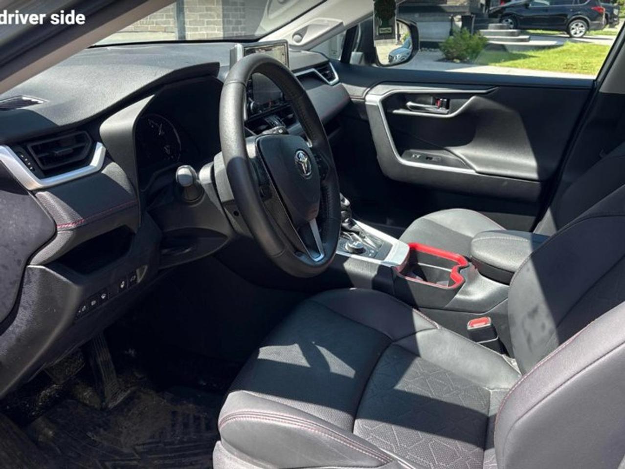 2021 Toyota RAV4 Trail TRD Off-Road AWD | Leather | Sunroof | Cooled + Heated Seats | Heated Wheel | and More ! Photo2