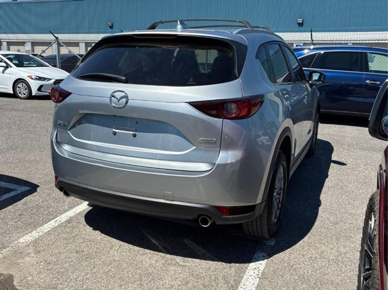 2018 Mazda CX-5 GX | Rare Manual | Heated Seats | Air Conditioning | Bluetooth | Rear Cam | Cruise | BSM and More ! Photo