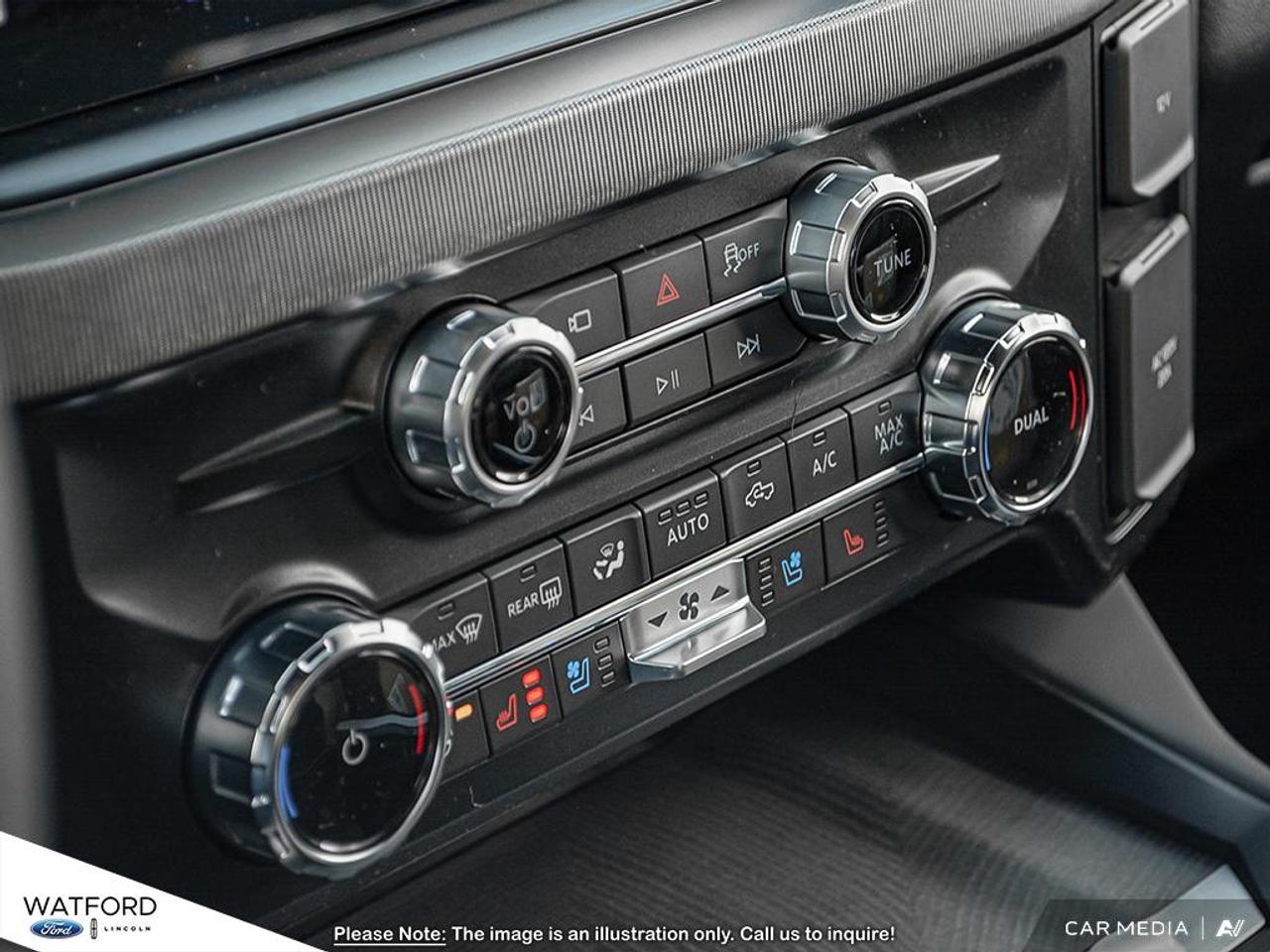 2026 Ford F-350 Super Duty SRW Platinum Photo