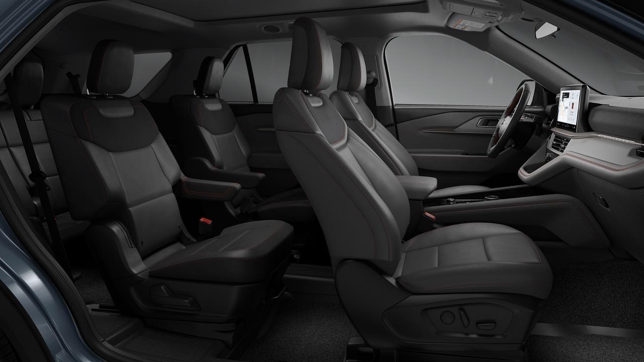 2026 Ford Explorer Active Photo