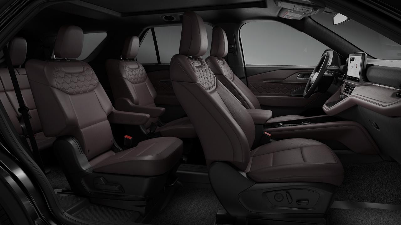2026 Ford Explorer Platinum Photo