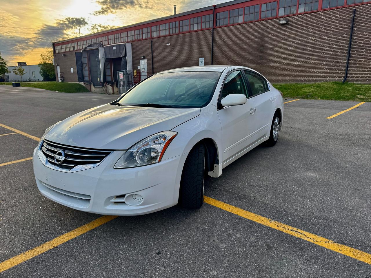 2012 Nissan Altima 4dr Sdn I4 Man 2.5 S Photo2