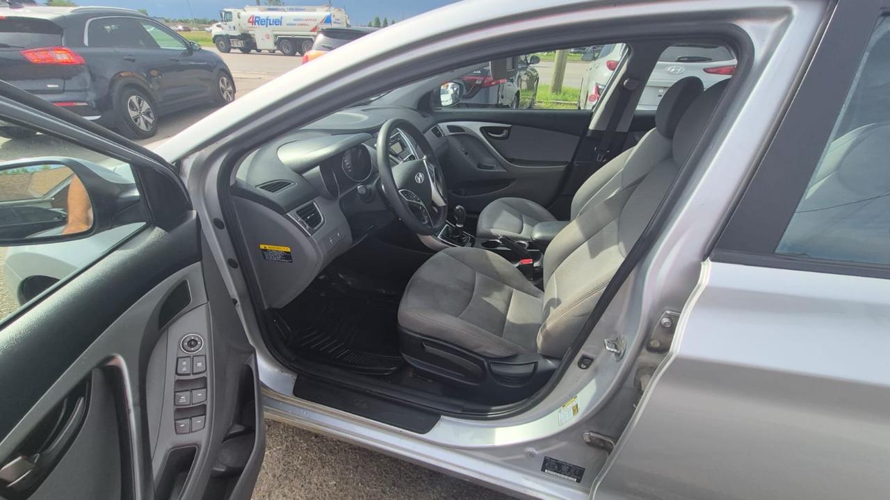 2012 Hyundai Elantra GL, MANUAL, 2 SETS OF TIRES, 4 CYL, AS IS SPECIAL Photo