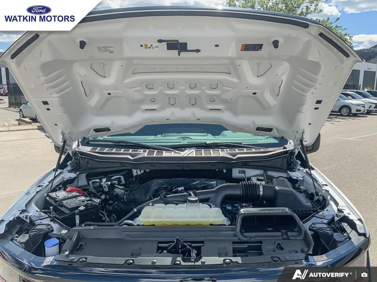 2025 Ford F-150 Supercrew 4x4 XLT Photo12