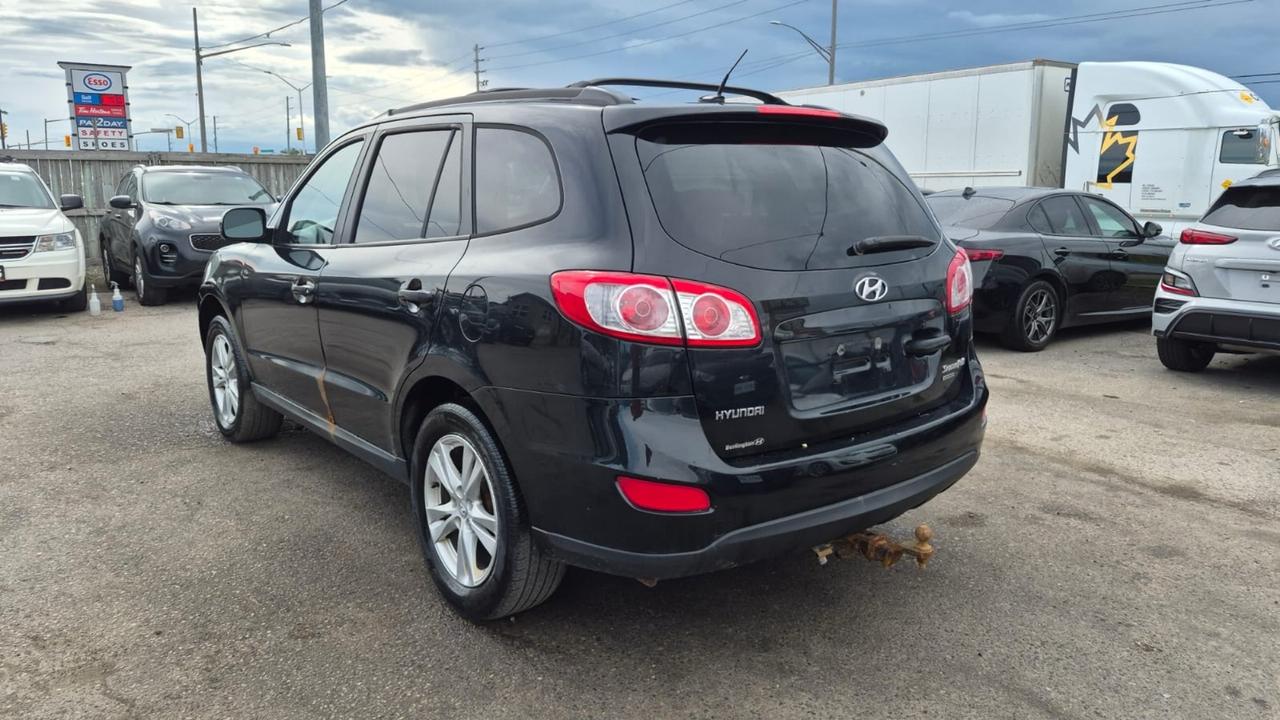2011 Hyundai Santa Fe AS IS SPECIAL, GL SPORT, ALLOYS, V6, FWD Photo2