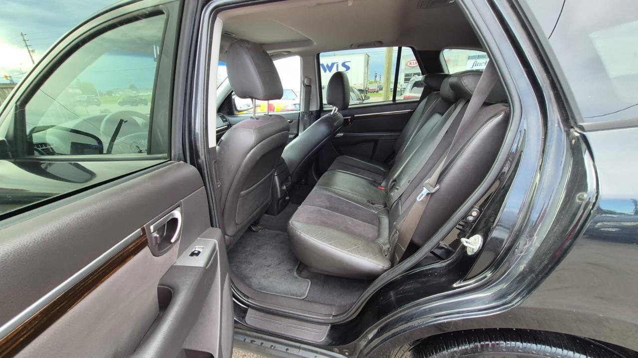 2011 Hyundai Santa Fe AS IS SPECIAL, GL SPORT, ALLOYS, V6, FWD Photo